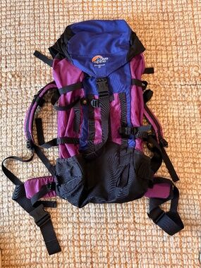 Lowe Alpine Snowpeak 50 perfect for hiking